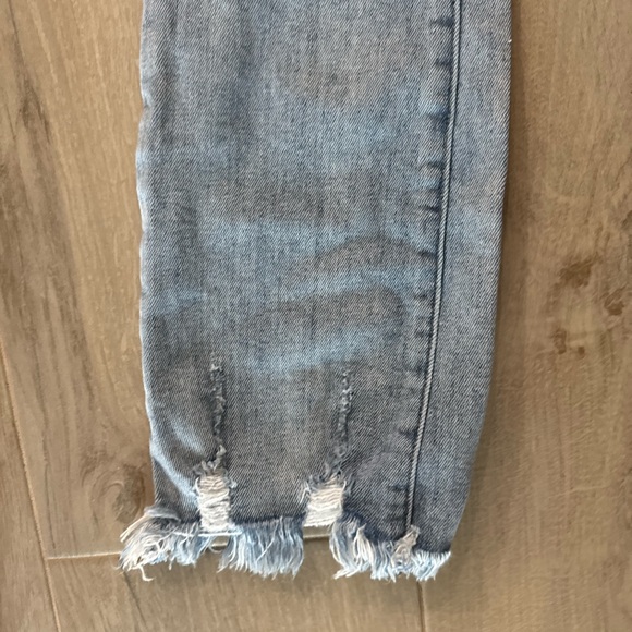 Women's Blue Cropped Jeans - Picture 6 of 8